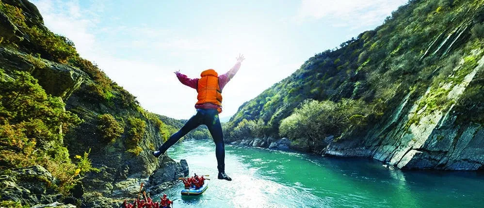 Kawarau River jet to raft