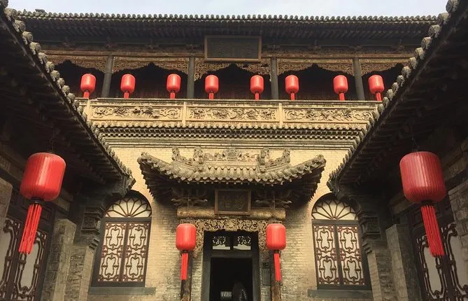 Private Qiao Family Compound and Zhenguo Temple Tour from Pingyao