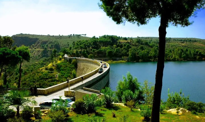 Marathon:Proposal for half day tour.Explore the Tomb and Marathon Lake