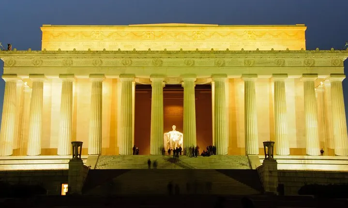 Washington DC After Dark Night-Time Sightseeing Wonder Tour