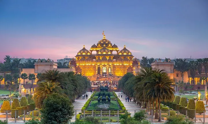 Private Delhi Temples and Spiritual Sites 6 Hours Tour