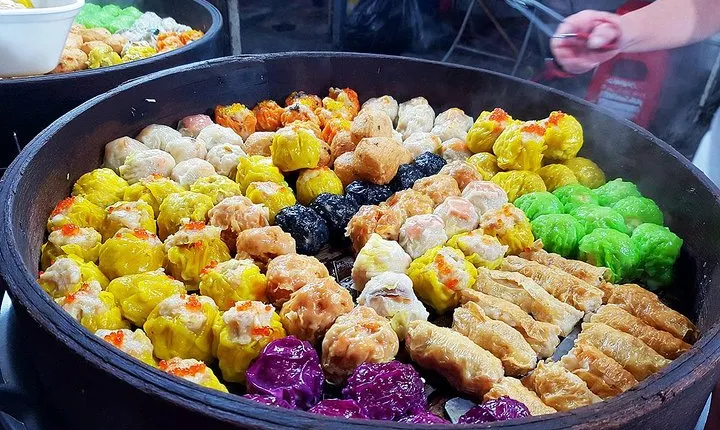 Discover The Best Food in Kuala Lumpur with Professional Guide
