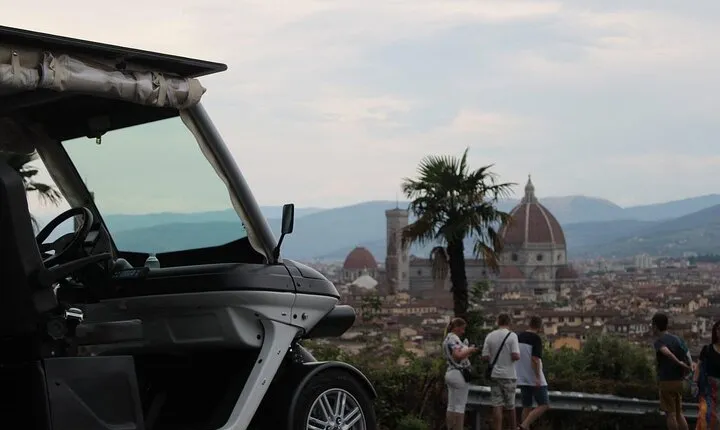 Florence Tour with golf cart PRIVATE
"Michelangelo's views"
