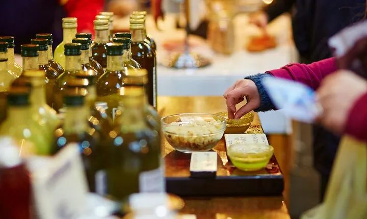 London Bridge & Borough Market Food Tour with 10+ Tastings