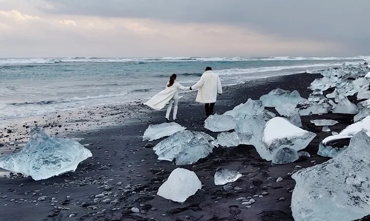 Private Diamond Beach & South Coast Day Tour in Iceland