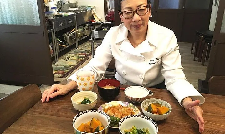 Private Japanese Cooking Class in Kyoto with a Local Chef, Midori
