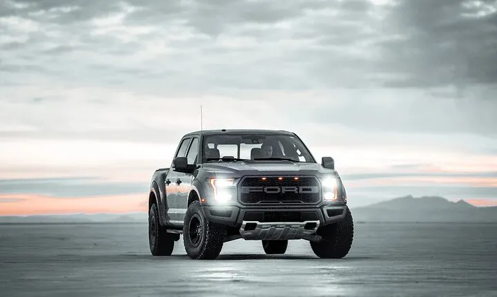 Paris Gare Montparnasse Railway Station to Paris City or Hotel Private Transfer