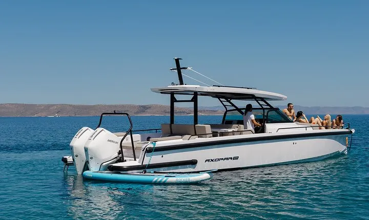 Private Boat Trip to Hydra and Poros to Discover the Saronic Gems