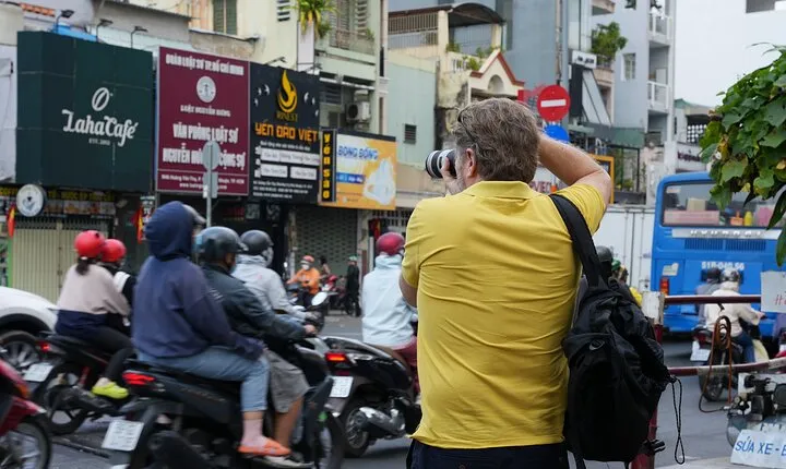 Make your first day in Vietnam easier