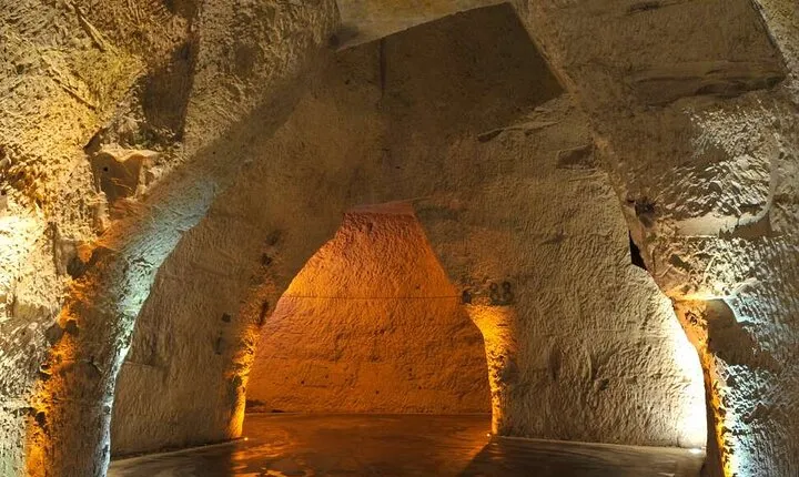 Private Champagne Tour: Iconic & Boutique Champagne+ restaurant