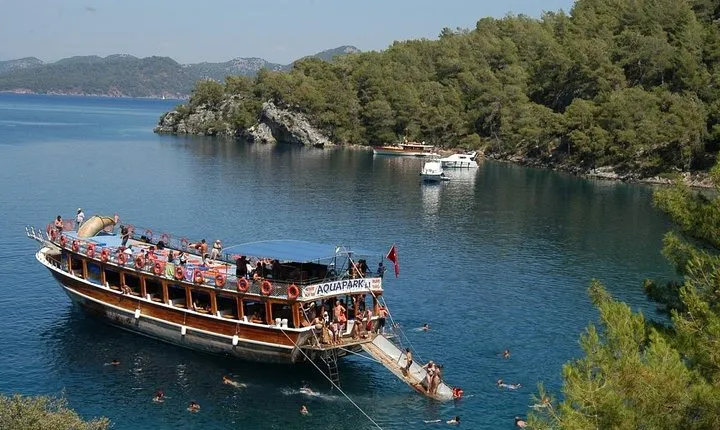 12 Island Boat Trip From Sarigerme