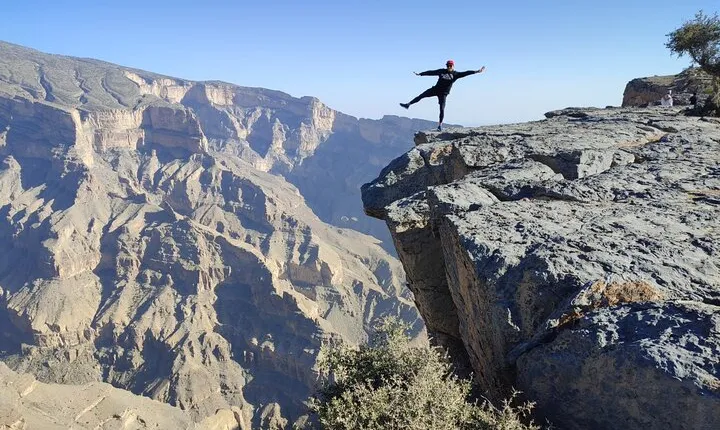 Private Full-Day Balcony Walk at Jebel Sham-Grand Canyon of Oman