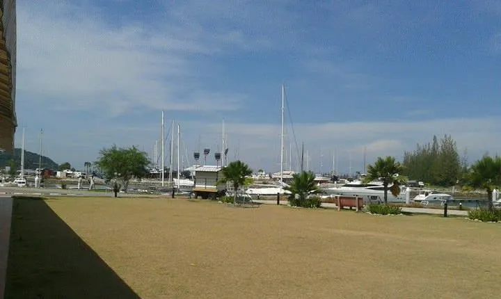 KUL Hotel to Lumut Jetty(One Way Transfer)