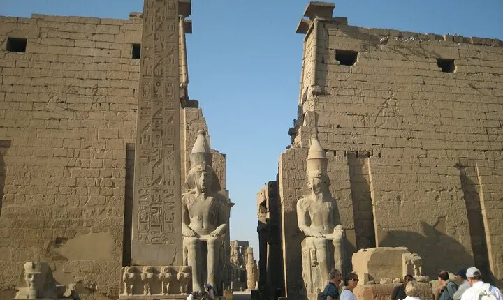 Day Trip to Luxor From Cairo By Flight, King Tut Tomb Included