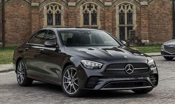 Arrival Transfer: London Luton Airport to Central London by Sedan