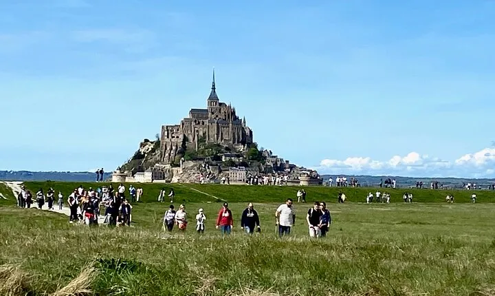 7 day Paris Must-Do Normandy History Culture D Day Small Group15