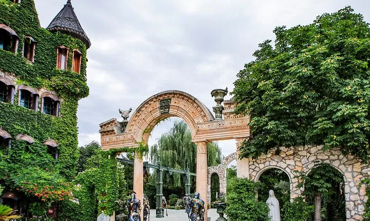 Half-Day Group Guided Birdwatching Tour with Ravadinovo Castle
