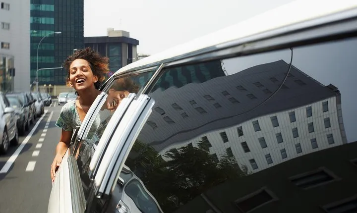 Airport Luxe departure ride from NY Hotels by Stretch Limousine,Sedan or Minibus