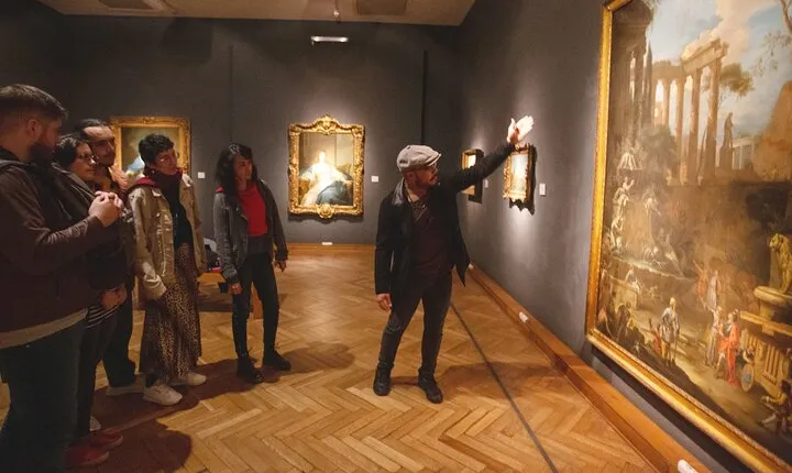 Cultural Walking Tour and Top Museums in Buenos Aires