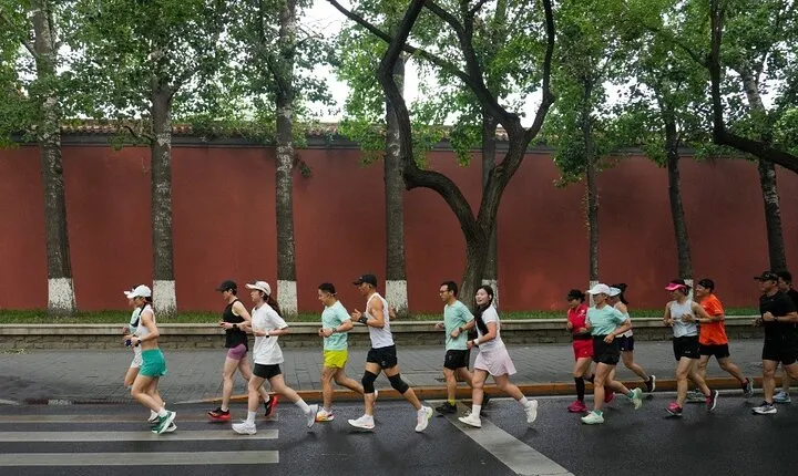 Beijing Morning Jog Around the Forbidden City and Local Breakfast
