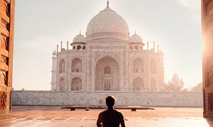 Dawn of Taj Mahal And Breakfast In Agra