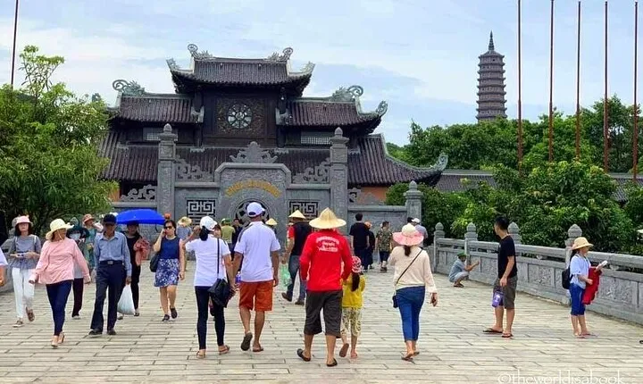 Exploration Trip to the Bái Đính Pagoda and Trang An, Vietnam