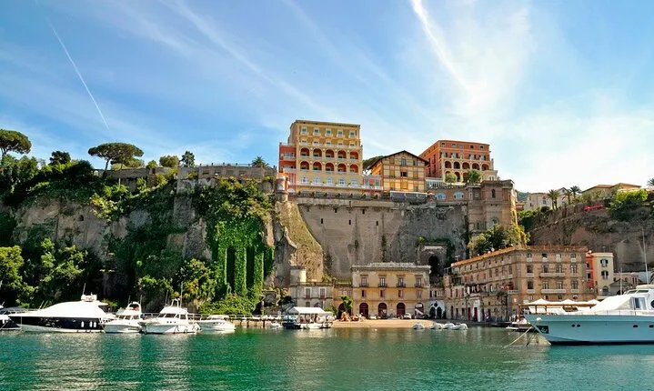 Sorrento, Positano and AMALFI Full-Day Private Tour from Naples