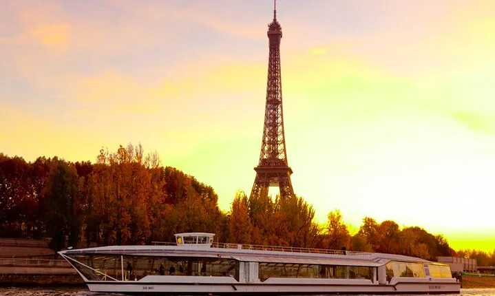 Paris Private Vintage Car Tour & River Cruise with CDG Transfers