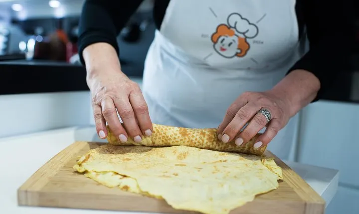 Private Pasta & Tiramisu Masterclass at a Cesarina's home with tasting in Rimini