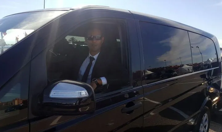 Private Arrival Transfer: Fez Sais Airport to Fez Hotel