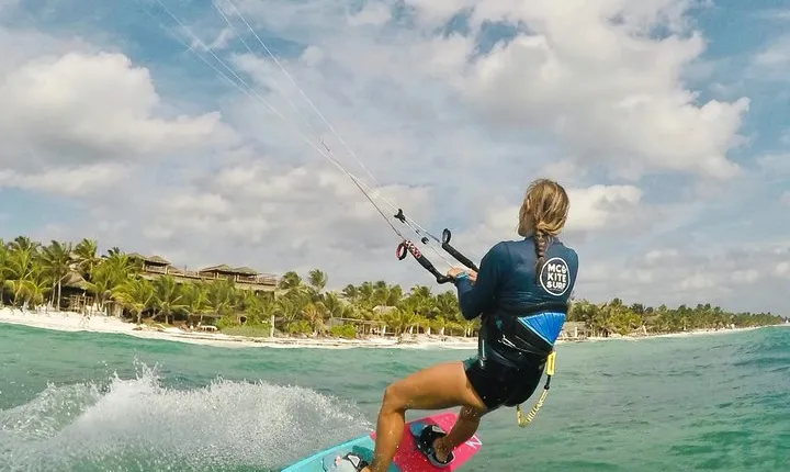 Private Kiteboarding Lesson in Tulum