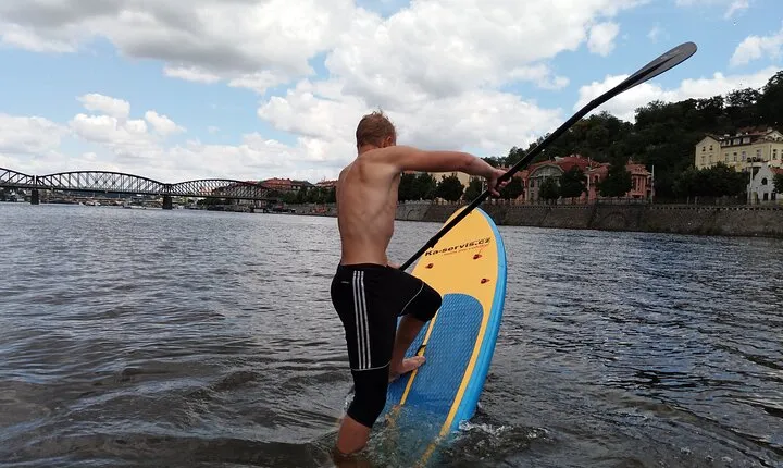 SUP - Paddleboard: Tour in the Centre of Prague
