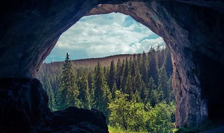 Bijambare Cave and Spring of River Bosna Tour