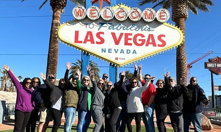 Las Vegas Limo Bus Sightseeing Tour with Iconic Photo Stops