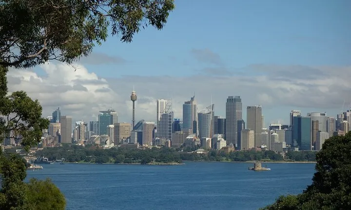 Sydney Must-See Attractions Walking Tour With A Guide