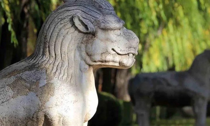 Boutique Tour: Juyongguan, Sacred Way and Dingling of Ming Tombs