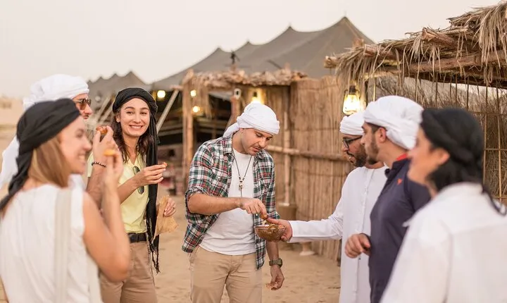 Dubai: Al Marmoom Oasis with Private Bedouin Tent & Dinner