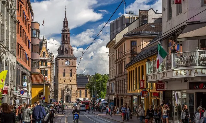 The Essential Oslo Private Walking Tour