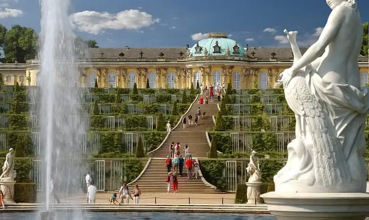 Potsdam Tour from Berlin With Guided Sanssouci Palace Visit