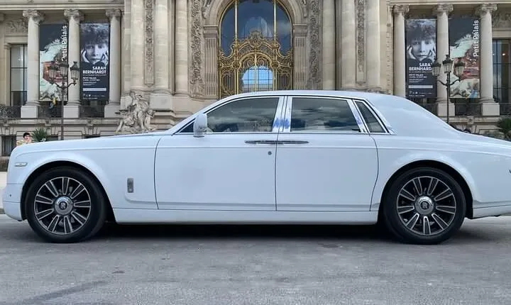 Rolls-Royce 2 hours Paris illumination Tour 