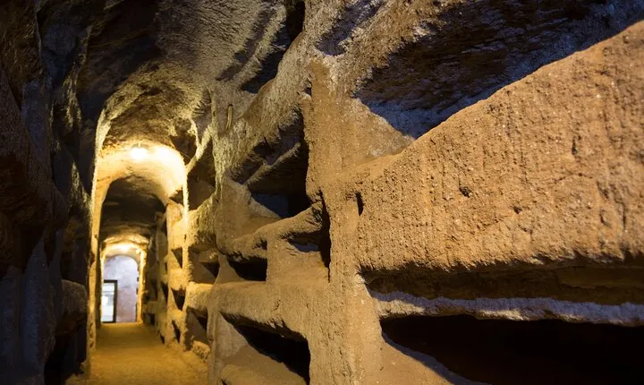 Rome 4hr Bike Hire with Catacombs Guided Tour