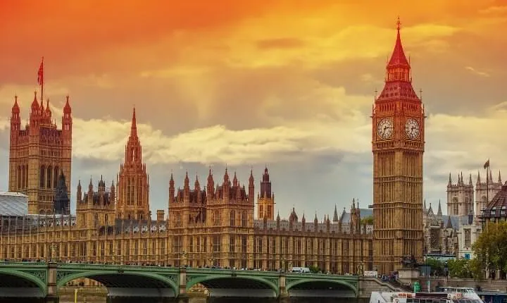 Westminster Self-Guided Walking Tour In London