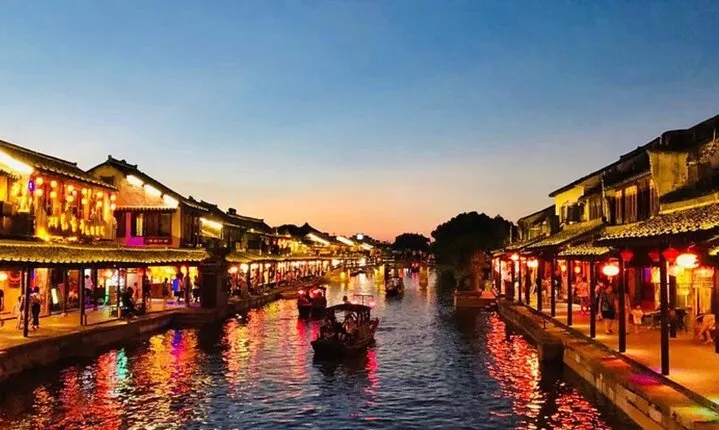 Half Day Private Shanghai Tour of Zhujiajiao Water Town