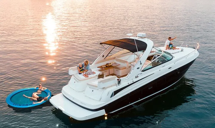 4 Hour Private Luxury Boat Charter in Newport Beach