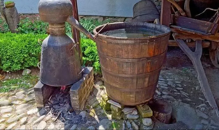 Self-Guided Tour for "Kulata" with Liqueur & Rose Jam Tasting