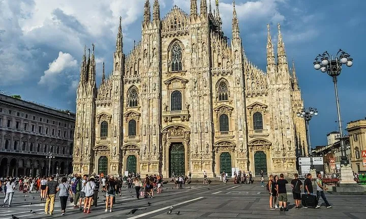 Private 4-Hour City Tour of Milan with Hotel Pick-up and drop off