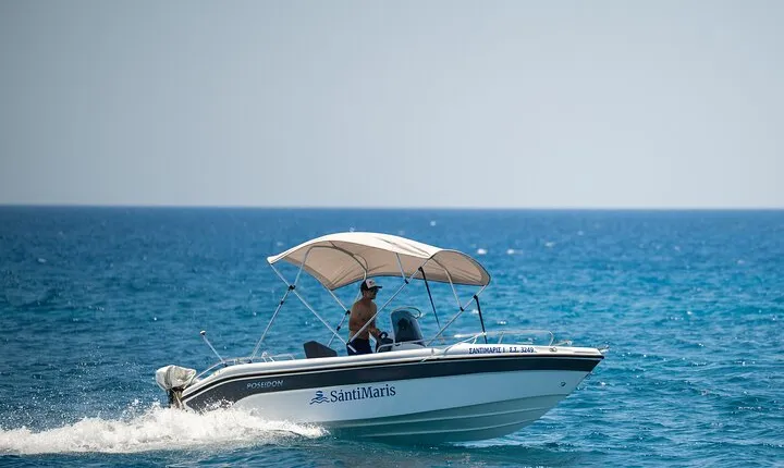 Santorini Boat Rental - SantiMaris 