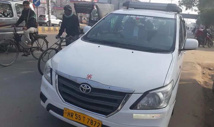 Private transfer Agra to Varnashi