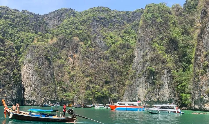 Phi Phi & Bamboo Island, Maya Bay with Lunch from Krabi