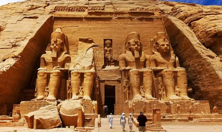 Full-Day Private Tour to Abu Simbel Temples in Aswan